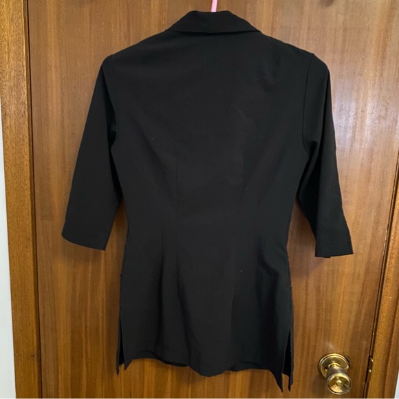 Accuwear Excel Black Esthetics Half Sleeve Zip Up Scrub Uniform Top with Pockets - Picture 2 of 4